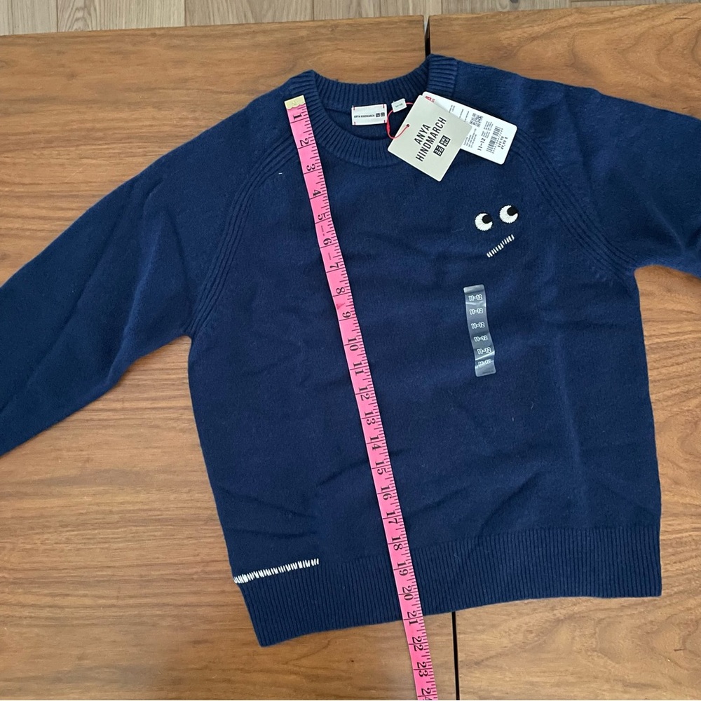🧿 NWT Anya Hindmarch x Uniqlo Blue Premium Lambswool Crewneck Sweater (11-12) - Picture 8 of 9